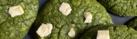 Matcha Cookies mit weißer Schokolade